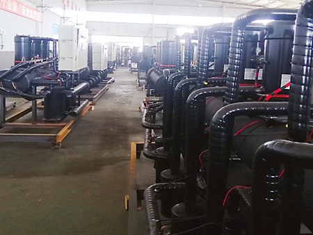 污水源熱泵機(jī)組車間